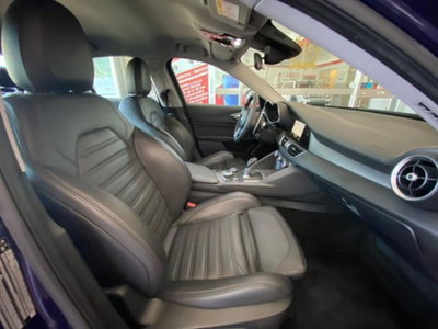 Alfa Romeo Giulia 2.2 Turbodiesel 210 CV AT8 AWD Q4 Veloce (13)