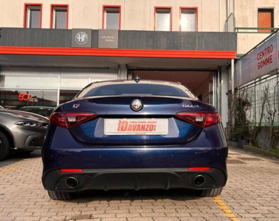 Alfa Romeo Giulia 2.2 Turbodiesel 210 CV AT8 AWD Q4 Veloce (5)