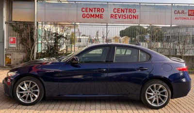 Alfa Romeo Giulia 2.2 Turbodiesel 210 CV AT8 AWD Q4 Veloce (6)