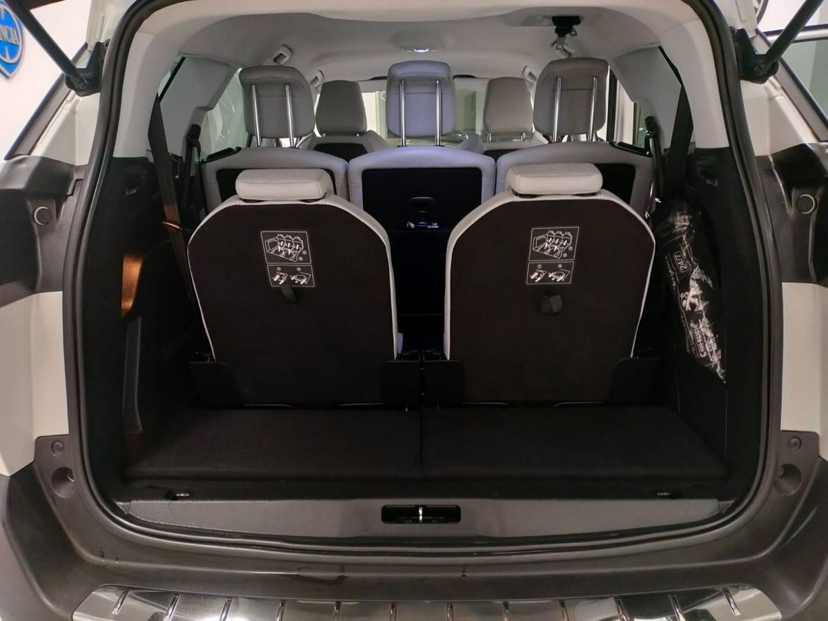 Peugeot 5008 BlueHDi 130 S&S Allure (12)