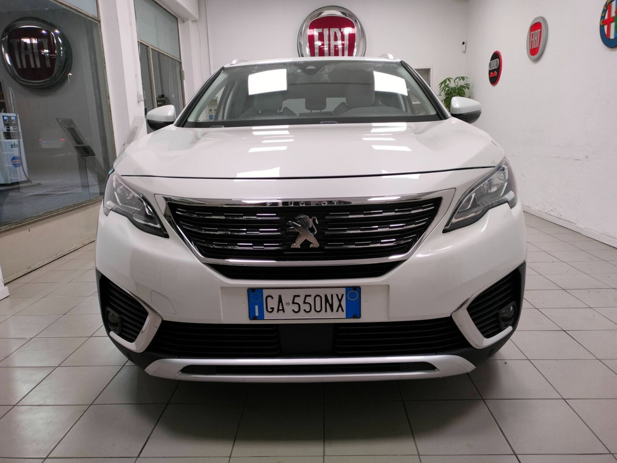 Peugeot 5008 BlueHDi 130 S&S Allure (2)