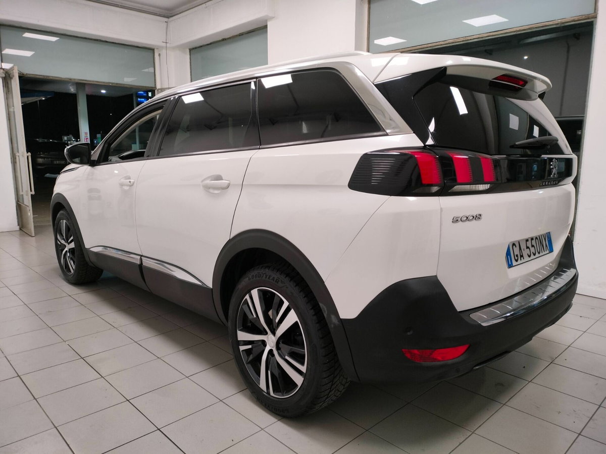 Peugeot 5008 BlueHDi 130 S&S Allure (4)