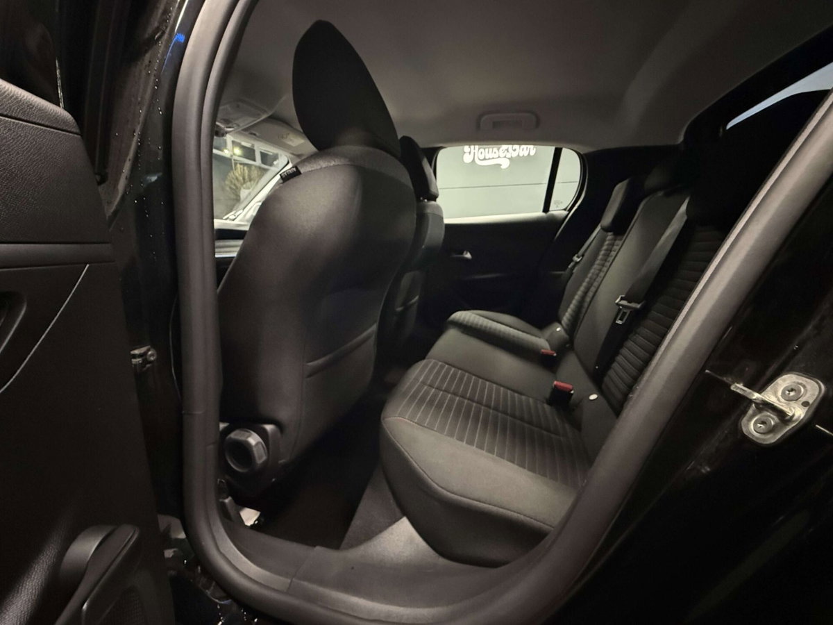 Peugeot 208 PureTech 75 Stop&Start 5 porte Active (8)