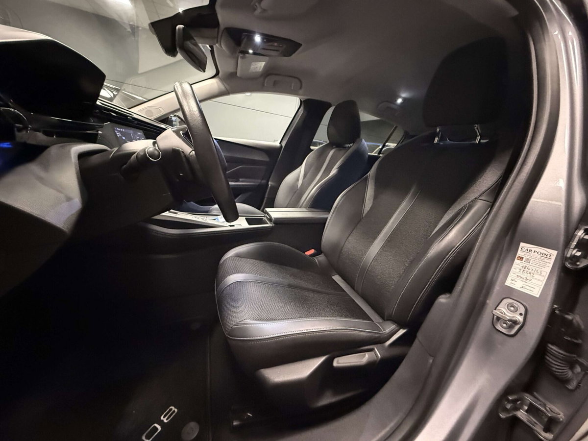 Peugeot 308 BlueHDi 130 S&S EAT8 Allure Pack (8)