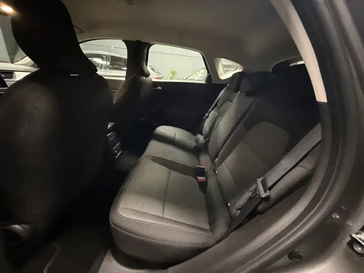 Renault Captur TCe 90 CV Business (9)