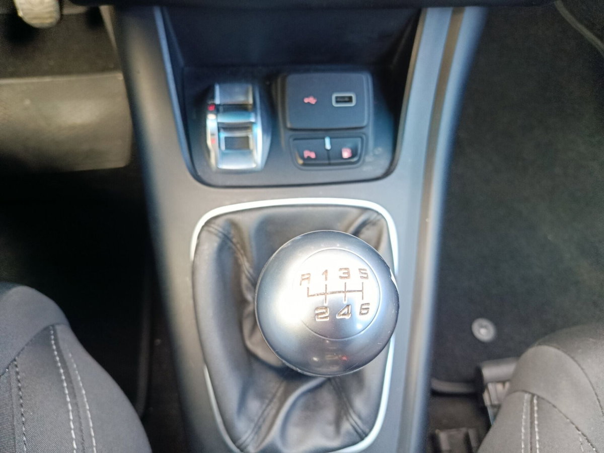 Alfa Romeo Giulietta 1.4 Turbo Distinctive Gpl 120cv E6 (20)