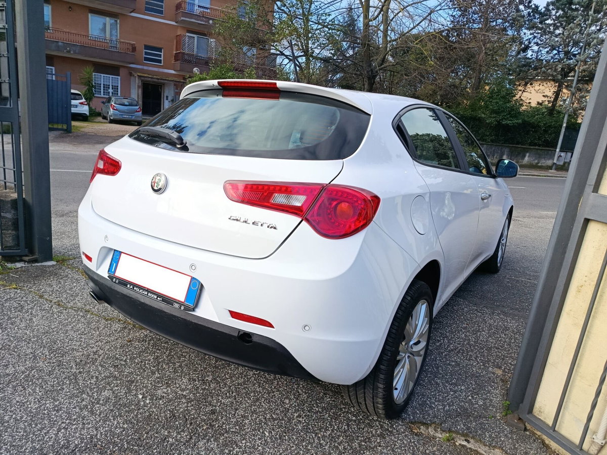 Alfa Romeo Giulietta 1.4 Turbo Distinctive Gpl 120cv E6 (7)