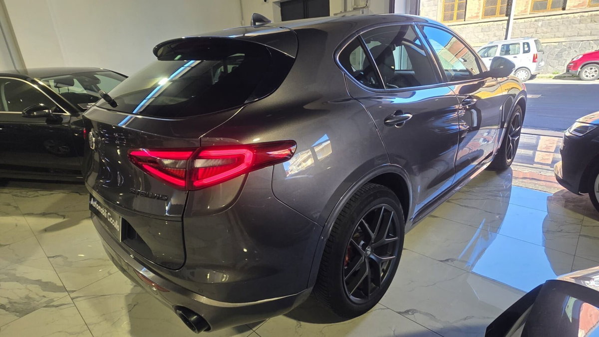 Alfa Romeo Stelvio Stelvio 2.2 Turbodiesel 210 CV AT8 Q4 Veloce Tì (13)