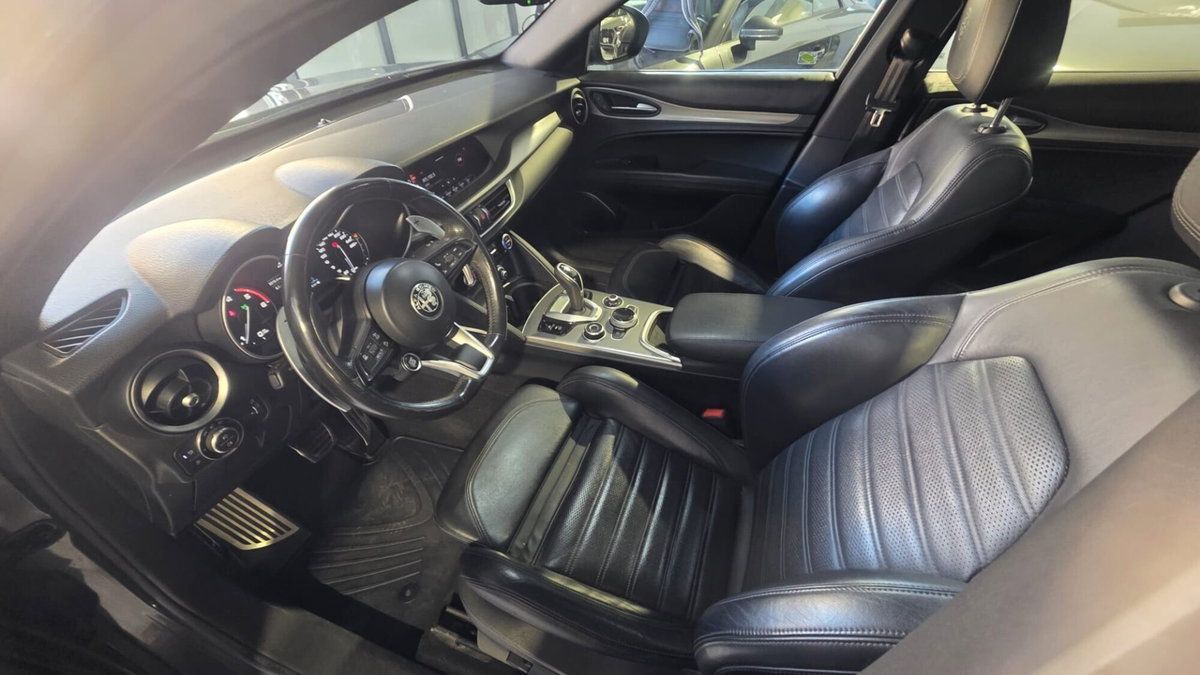 Alfa Romeo Stelvio Stelvio 2.2 Turbodiesel 210 CV AT8 Q4 Veloce Tì (15)