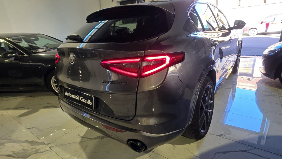 Alfa Romeo Stelvio Stelvio 2.2 Turbodiesel 210 CV AT8 Q4 Veloce Tì (5)