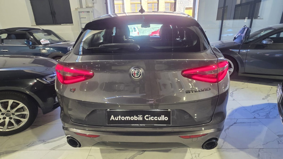 Alfa Romeo Stelvio Stelvio 2.2 Turbodiesel 210 CV AT8 Q4 Veloce Tì (9)