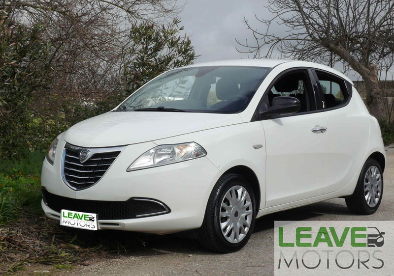 Lancia Ypsilon 0.9 TwinAir 85 CV 5 porte S&S DFN Gold
