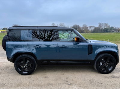 Land Rover Defender 110 3.0D I6 300 CV AWD Auto X-Dynamic HSE usata