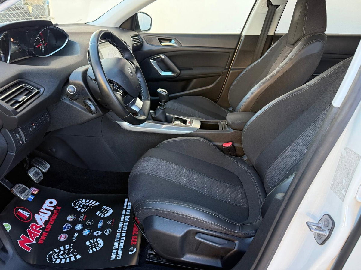 Peugeot 308 BlueHDi 130 S&S Allure (10)