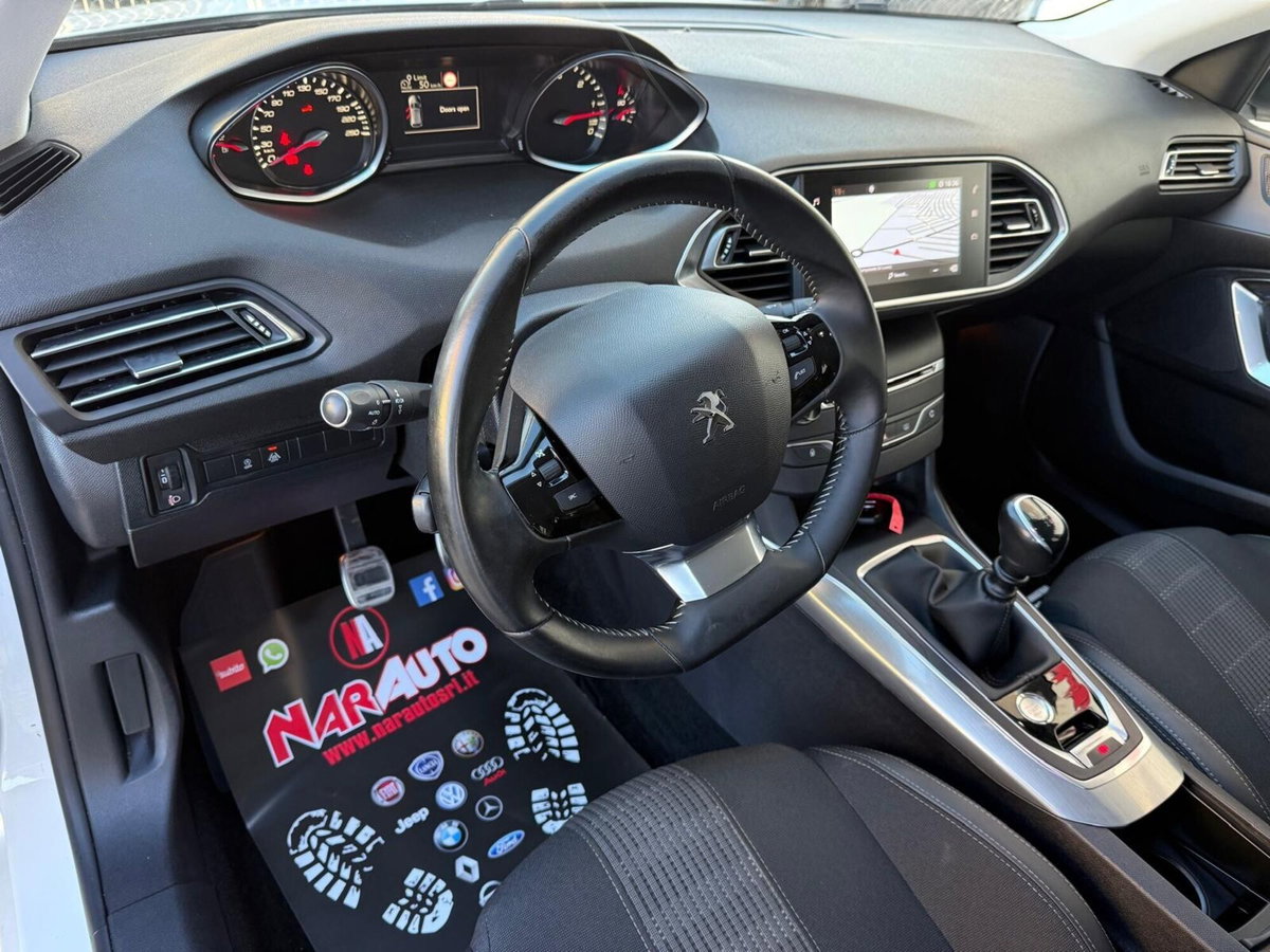 Peugeot 308 BlueHDi 130 S&S Allure (12)