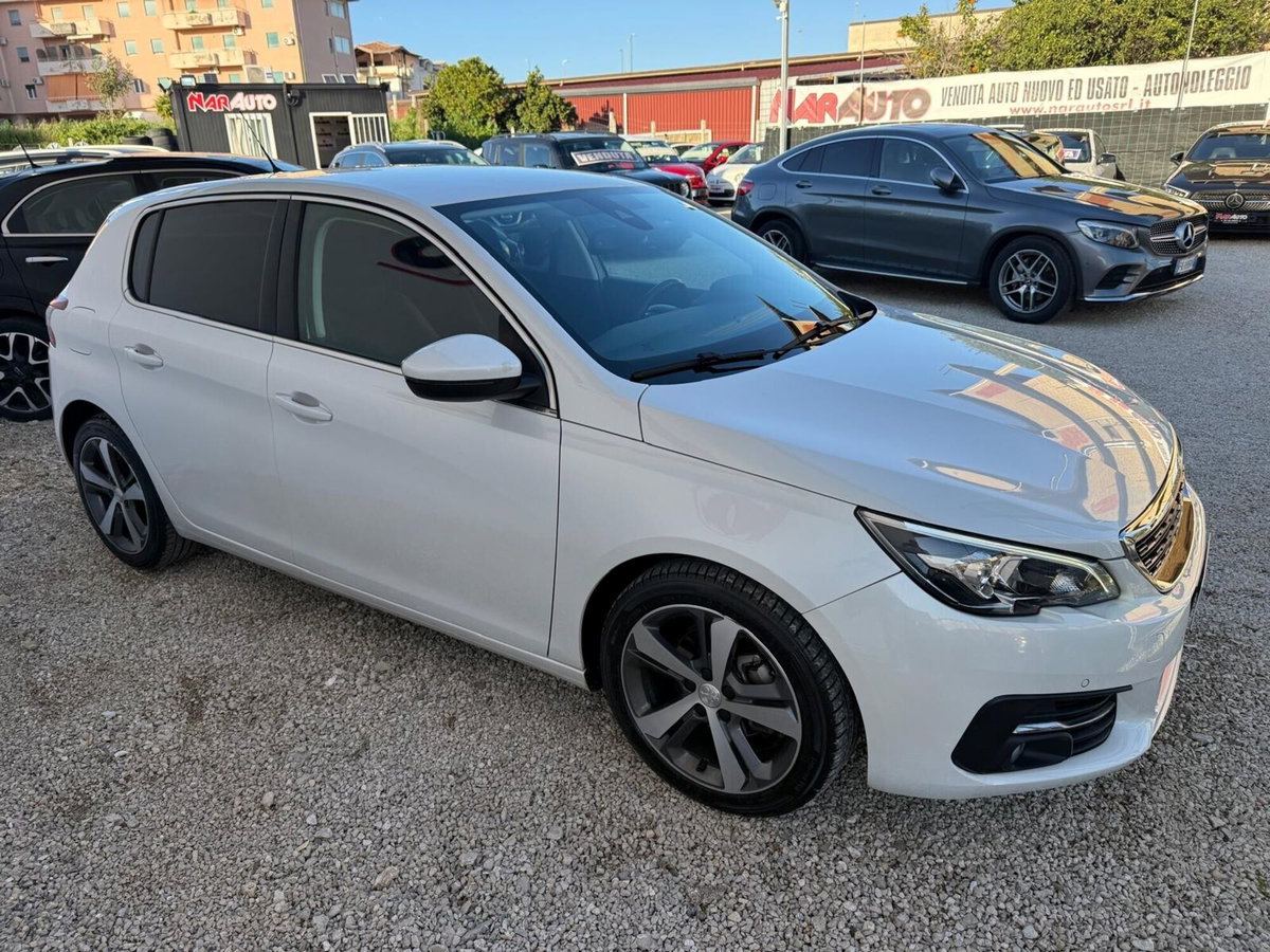 Peugeot 308 BlueHDi 130 S&S Allure (4)