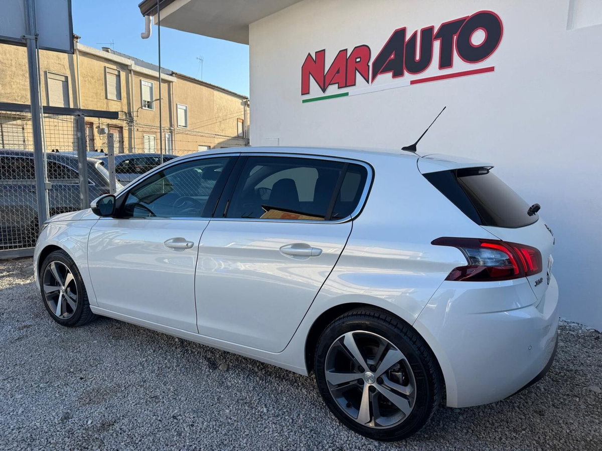 Peugeot 308 BlueHDi 130 S&S Allure (7)