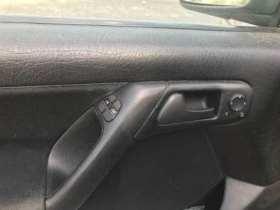 Volkswagen Golf 1.4 cat 5 porte GL (18)