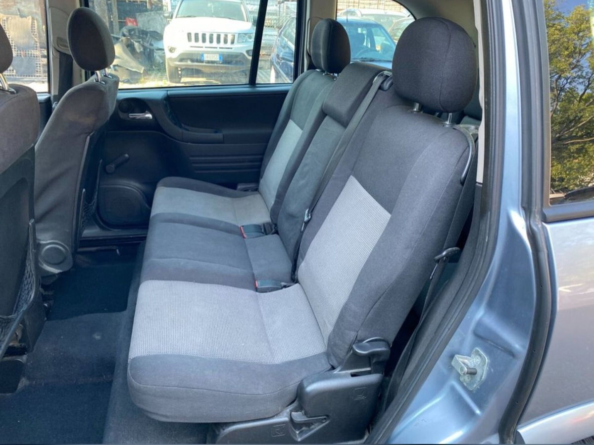 Opel Zafira 16V cat Eco M Club (12)