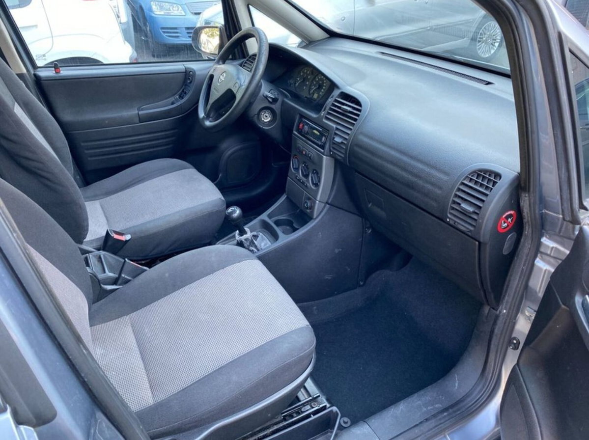 Opel Zafira 16V cat Eco M Club (16)