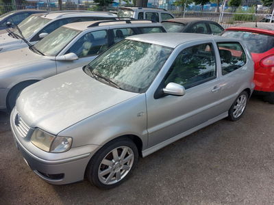 Volkswagen Polo 1.4 16V cat 3p. Highline usata