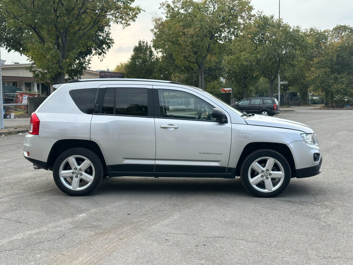 Jeep Compass 2.2 CRD Limited (4)