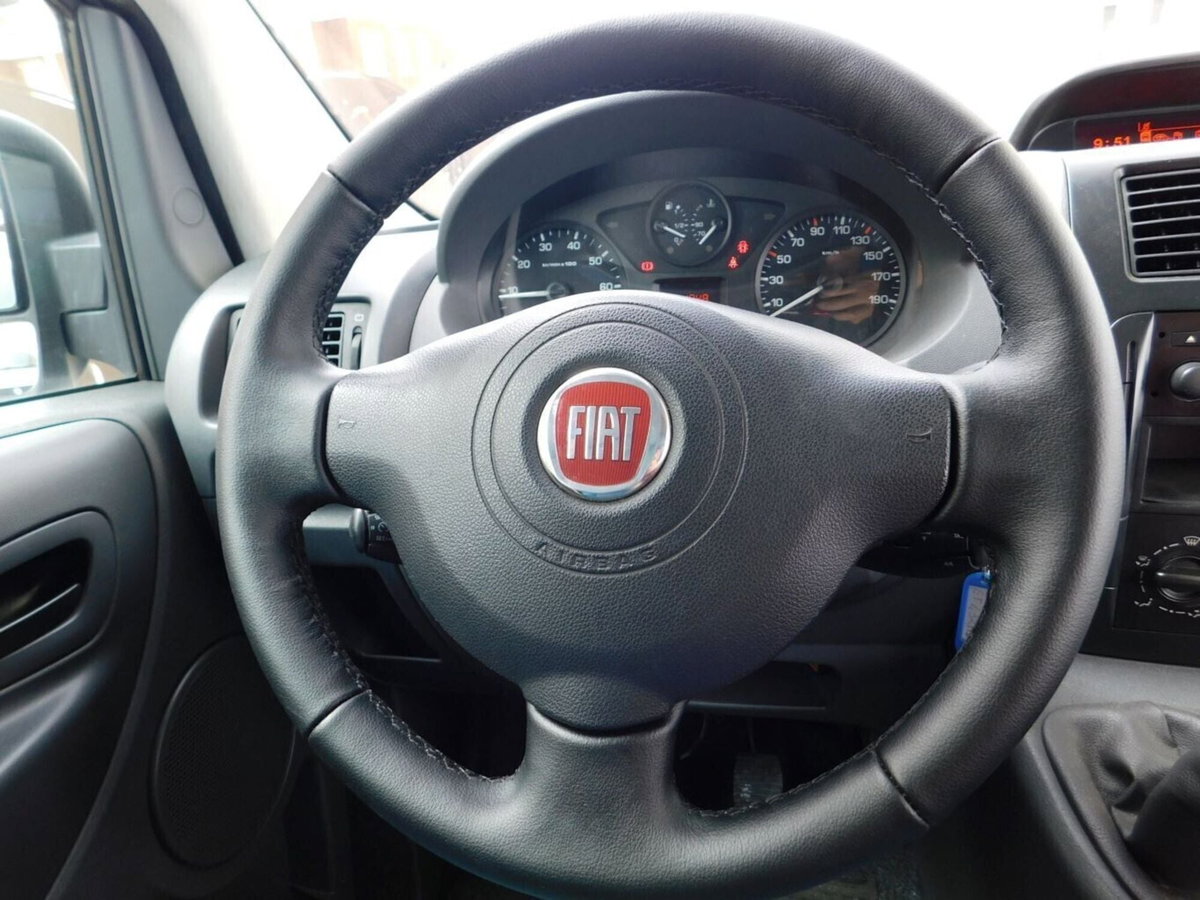 Fiat Scudo Furgone 2.0 MJT/130 PC-TN Furgone Vetrato 10q. SX (18)