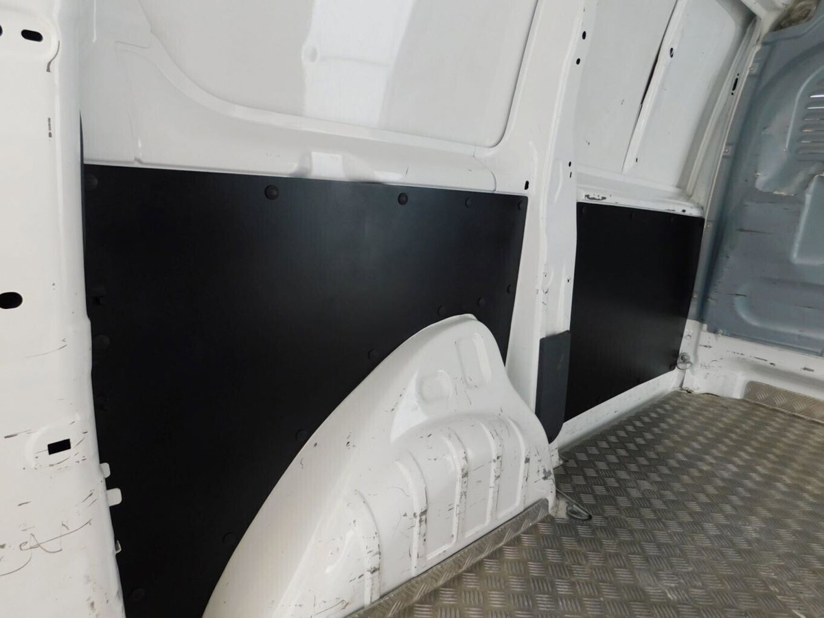 Fiat Scudo Furgone 2.0 MJT/130 PC-TN Furgone Vetrato 10q. SX (13)