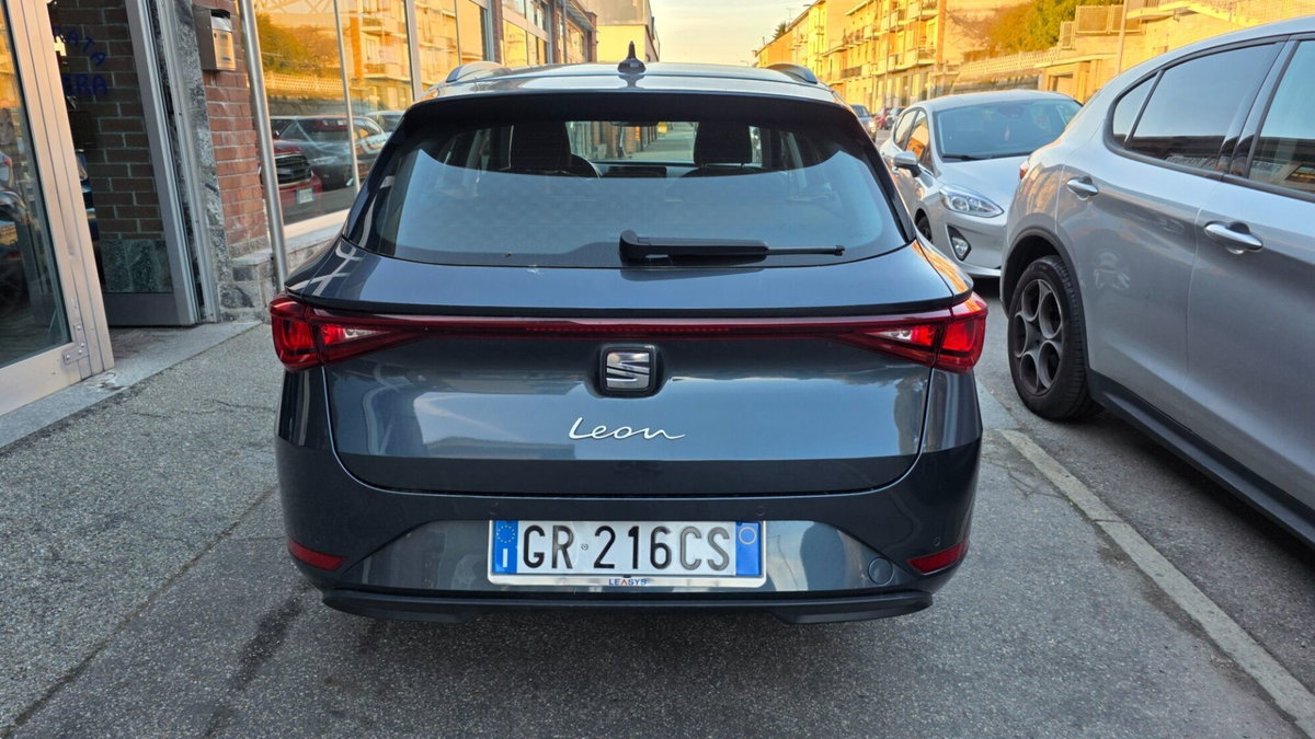 SEAT Leon ST Sportstourer 2.0 tdi Style 116cv (5)