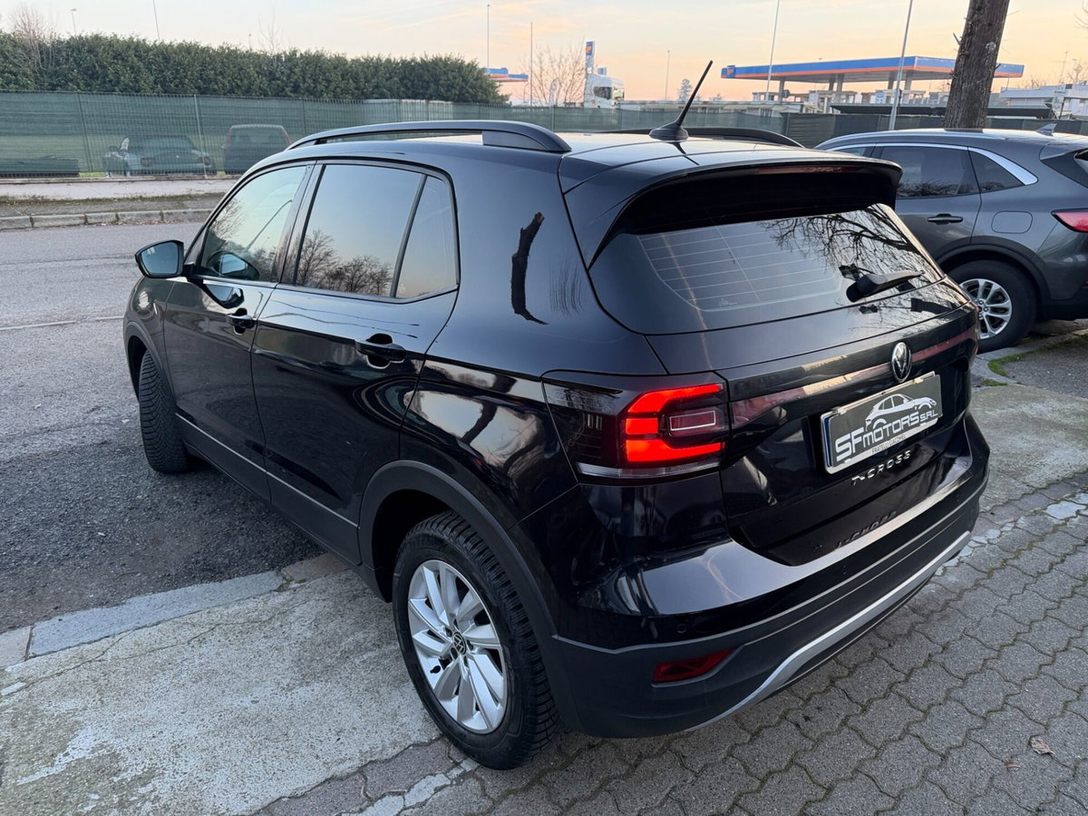 Volkswagen T-Cross 1.0 TSI Style BMT (4)