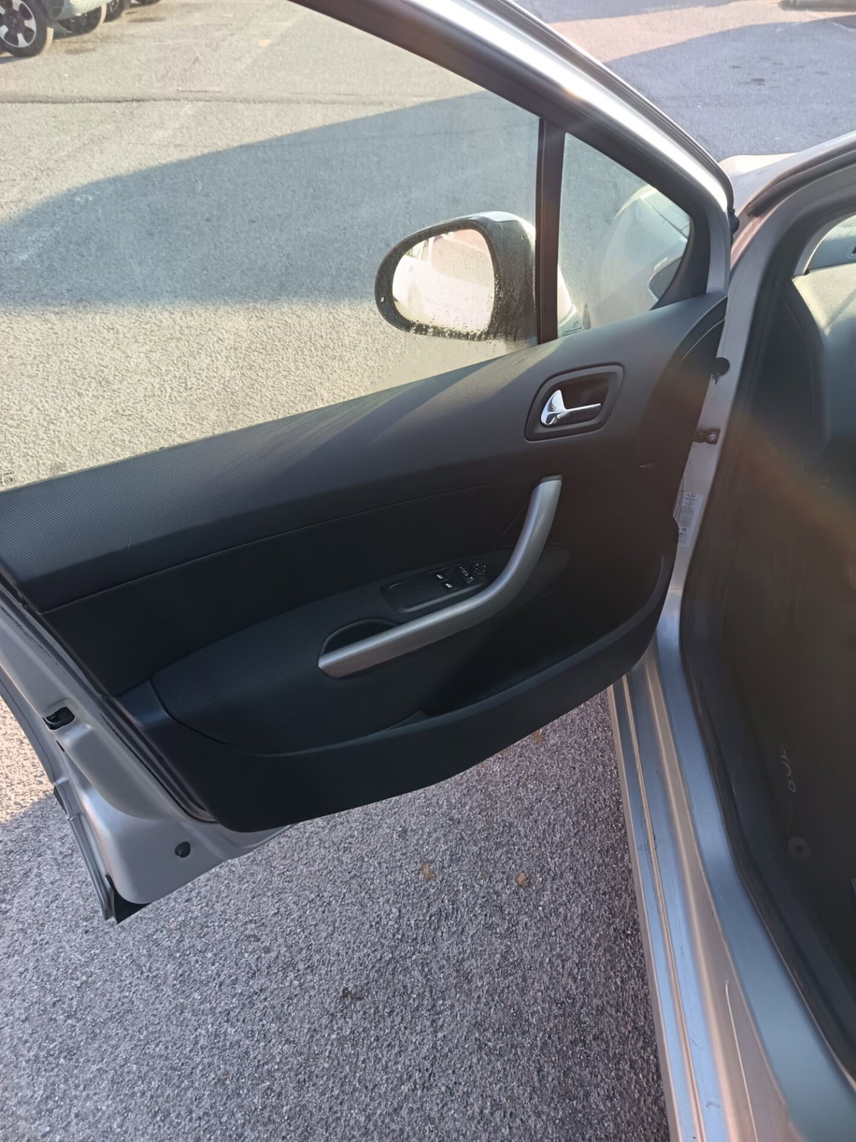 Peugeot 308 SW 1.4 VTi 95CV Premium (7)