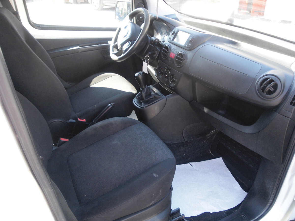 Fiat Qubo 1.4 8V 77 CV Lounge Natural Power (13)