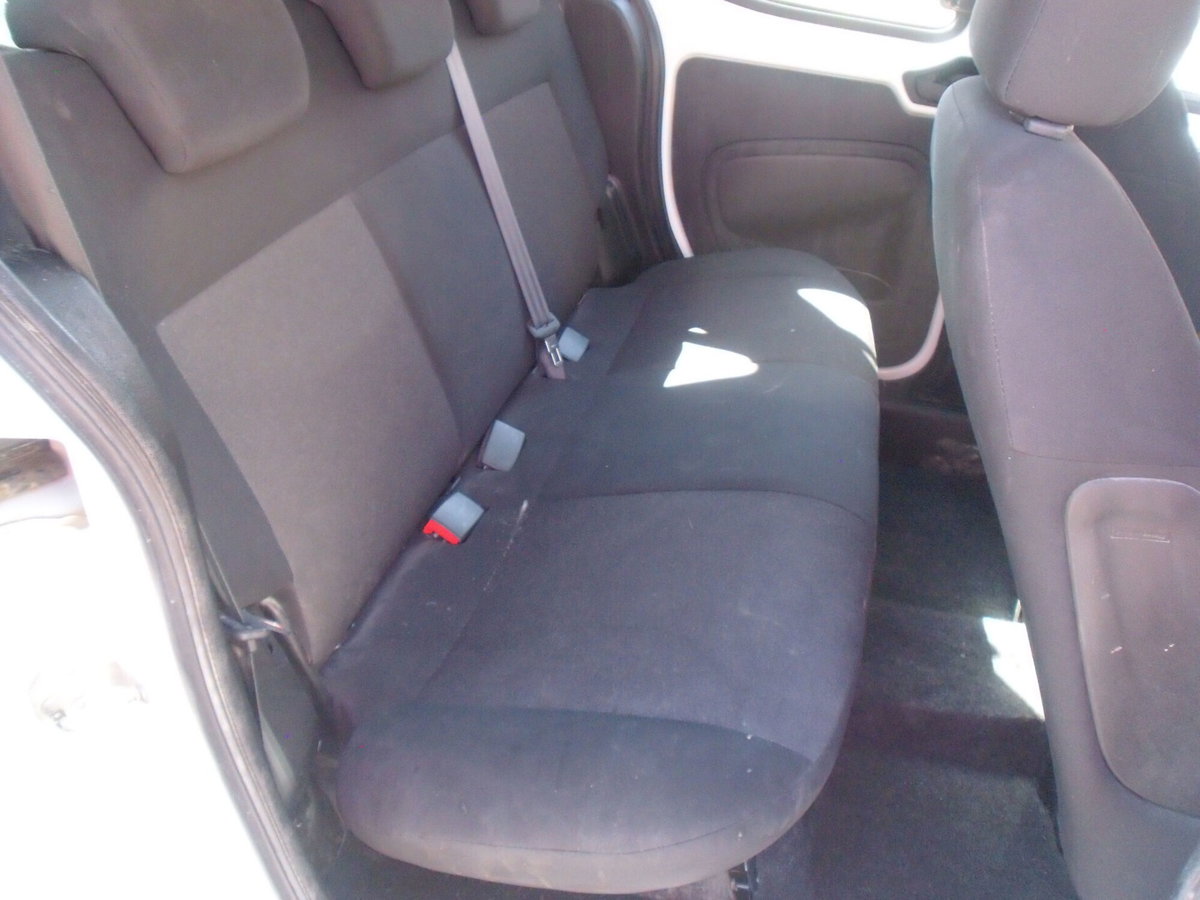 Fiat Qubo 1.4 8V 77 CV Lounge Natural Power (14)