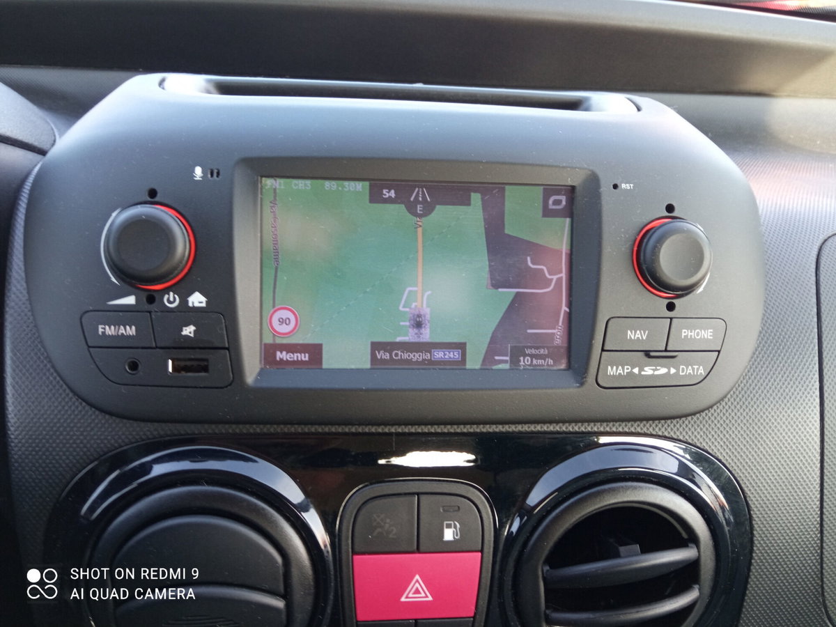 Fiat Qubo 1.4 8V 77 CV Lounge Natural Power (2)