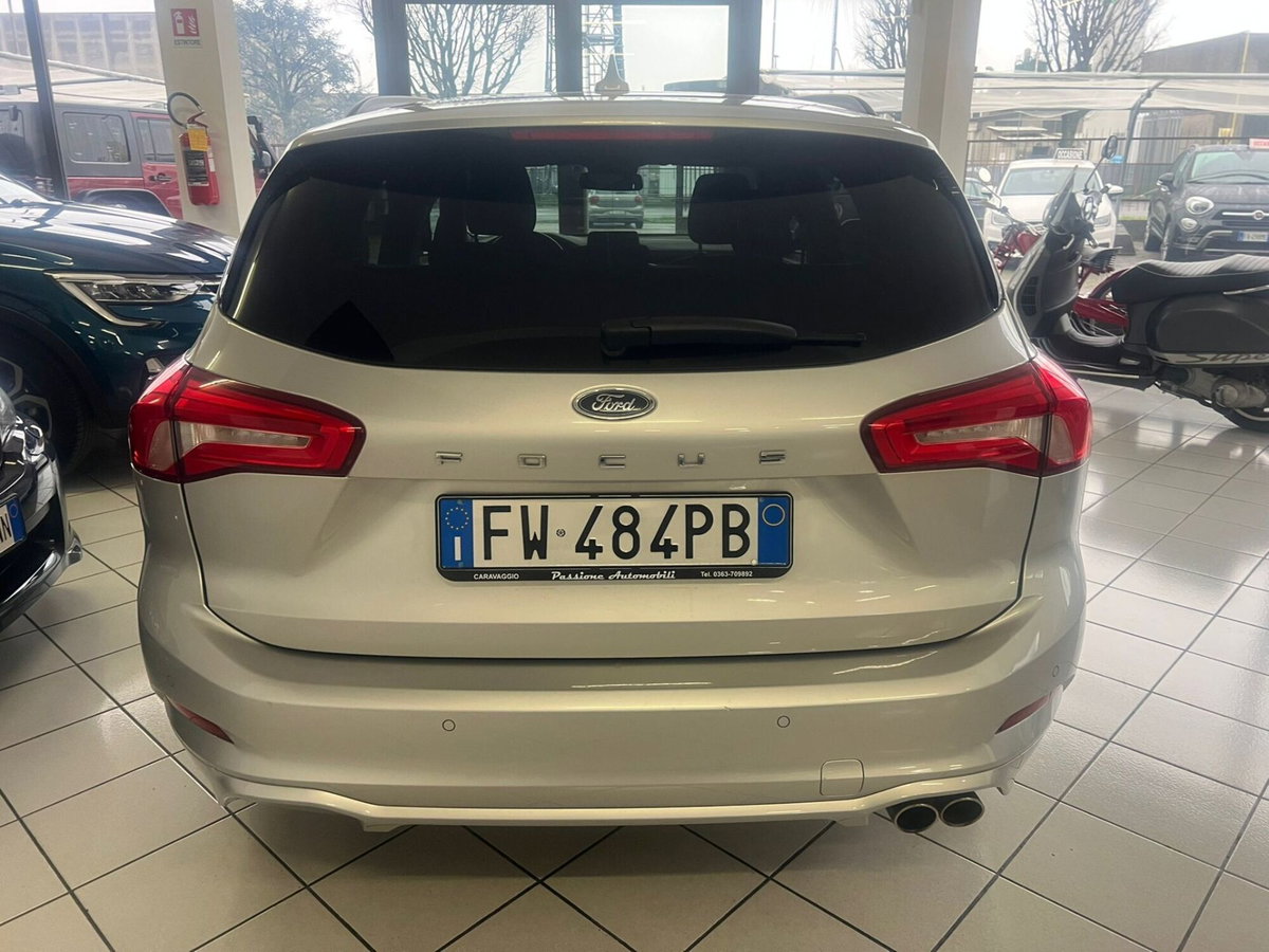 Ford Focus Station Wagon 1.5 TDCi 120 CV Start&Stop SW ST Line (5)