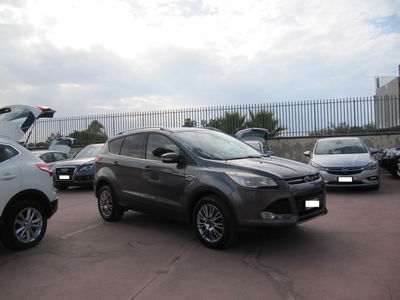 Ford Kuga 2.0 TDCI 140 CV 4WD Powershift Titanium usata