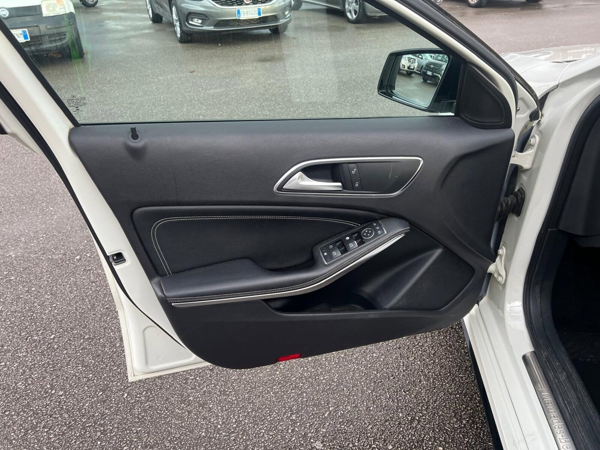 Mercedes-Benz Classe A 180 CDI Premium (7)