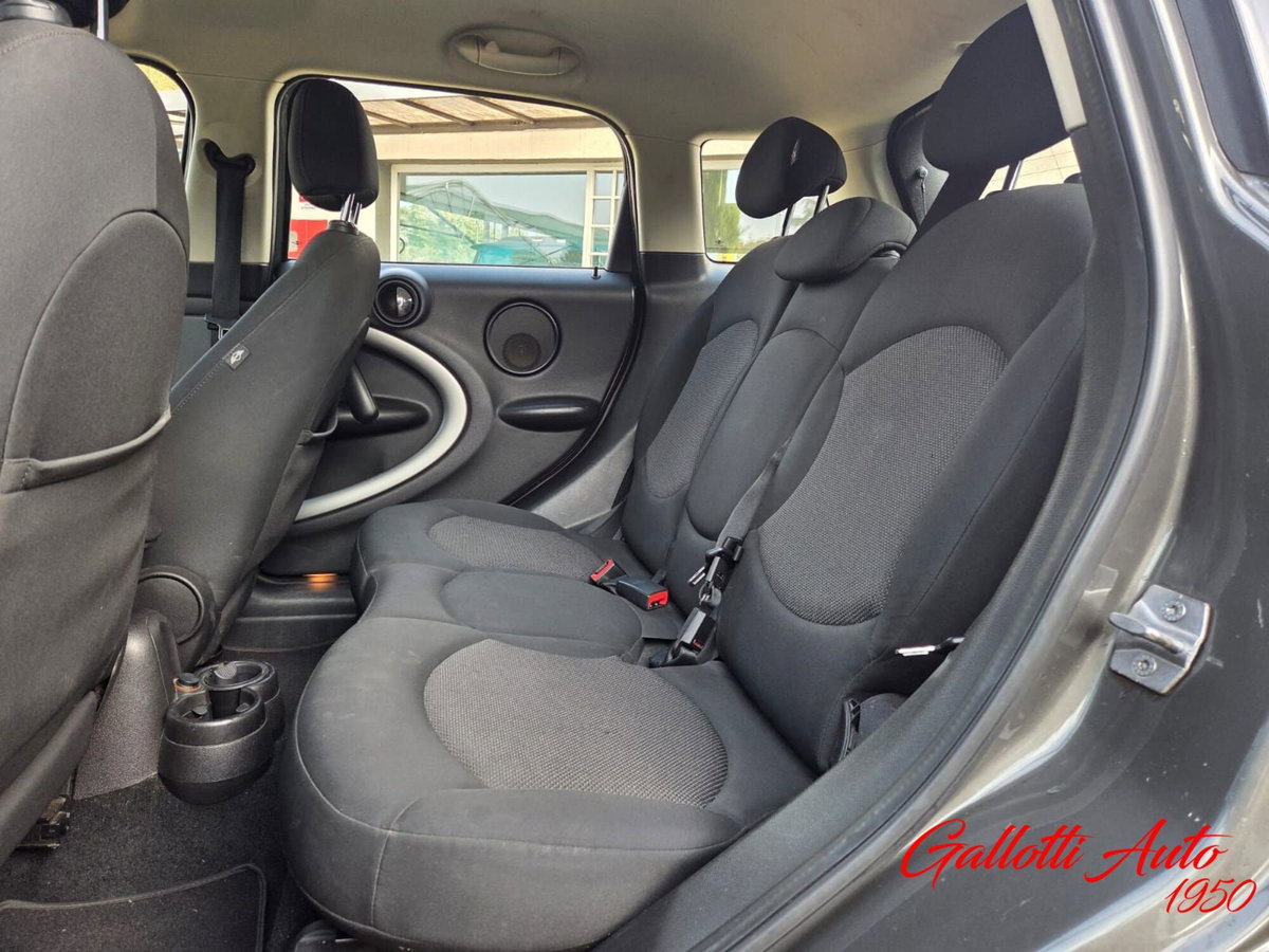 MINI Mini Countryman 1.6 Cooper D Countryman (14)