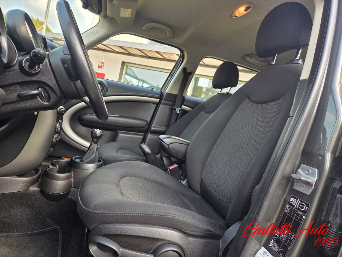 MINI Mini Countryman 1.6 Cooper D Countryman (8)