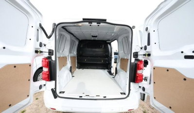 Fiat Scudo Furgone 2.0 BlueHDi 180CV AT8 PL-SL-TN Furgone Lounge (5)