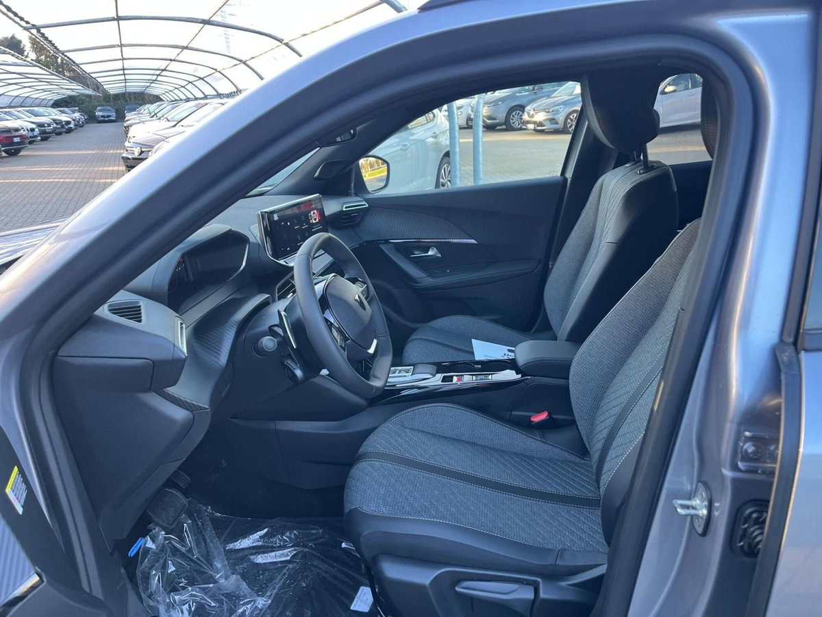 Peugeot 2008 PureTech 130 S&S EAT8 Allure Pack (15)