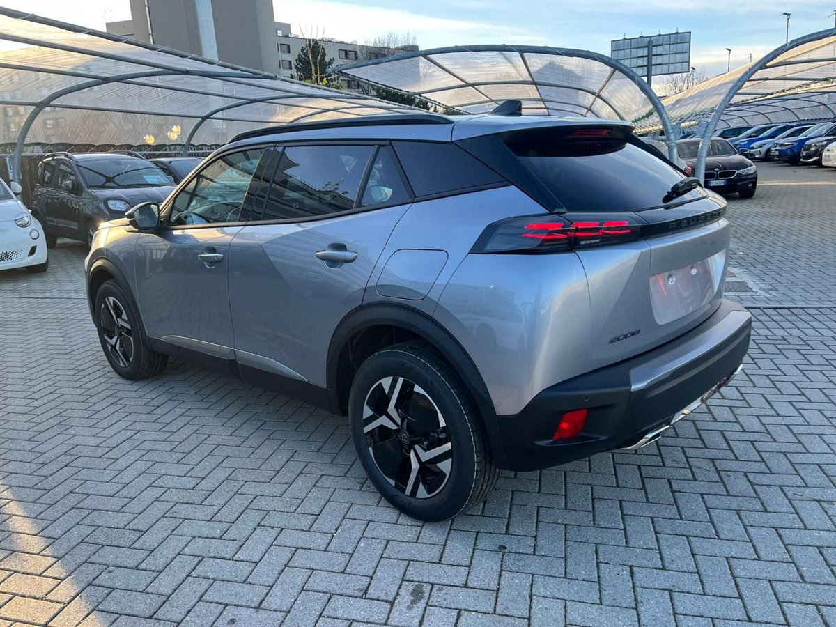 Peugeot 2008 PureTech 130 S&S EAT8 Allure Pack (9)