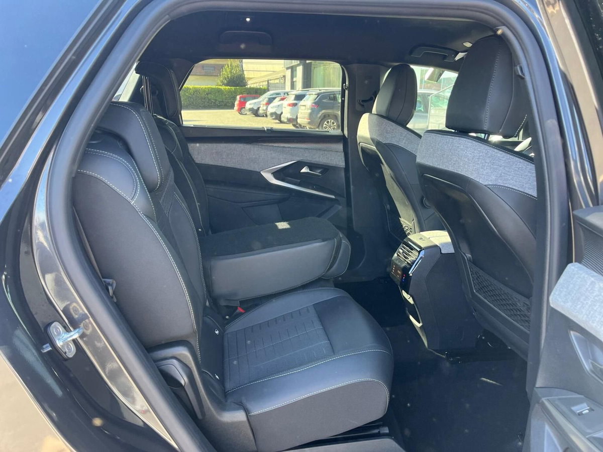 Peugeot 5008 1.2 hybrid GT 145cv 7p.ti e-dcs6 (14)