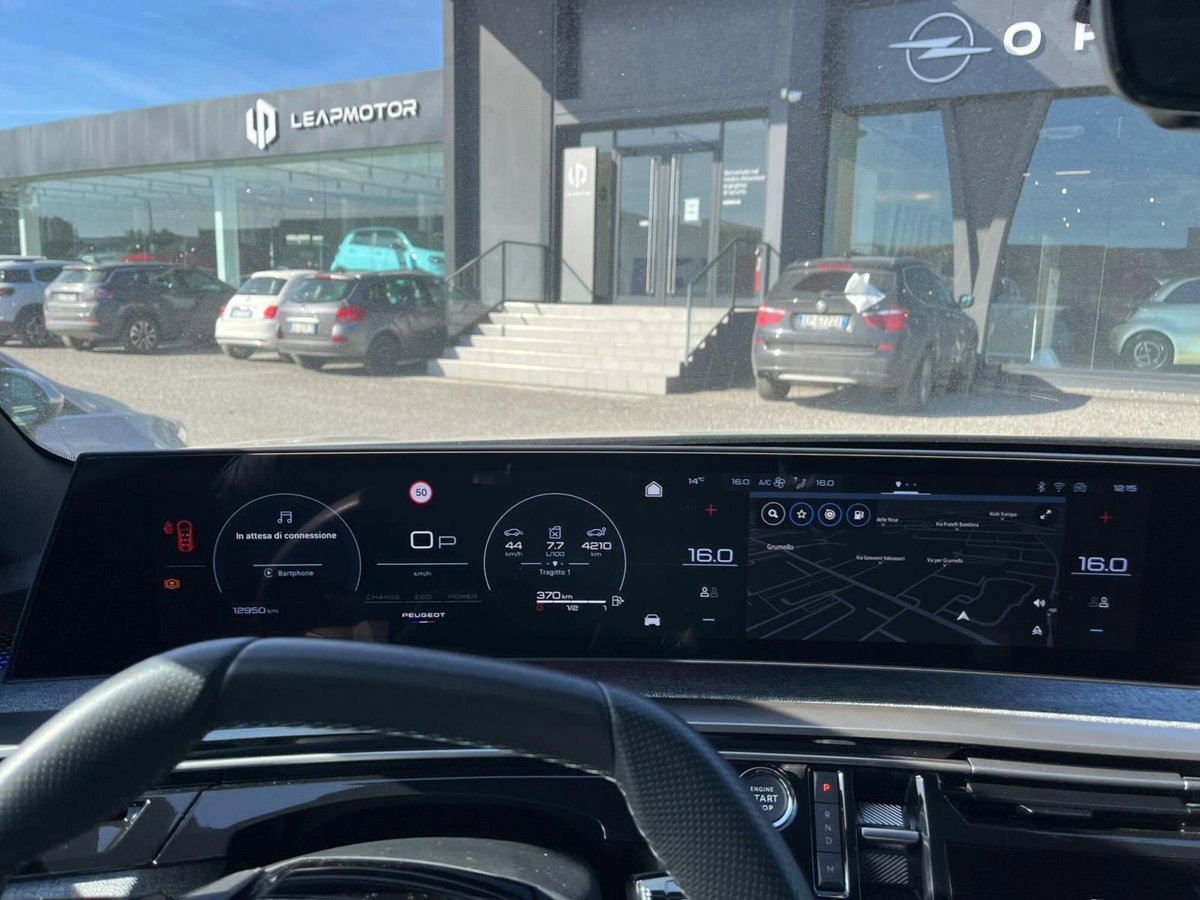Peugeot 5008 1.2 hybrid GT 145cv 7p.ti e-dcs6 (19)