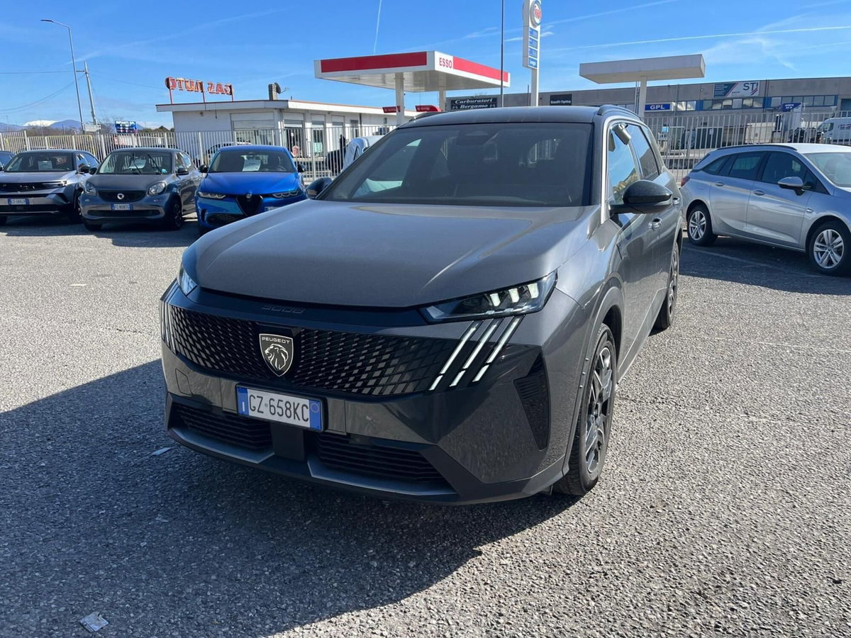 Peugeot 5008 1.2 hybrid GT 145cv 7p.ti e-dcs6 (2)