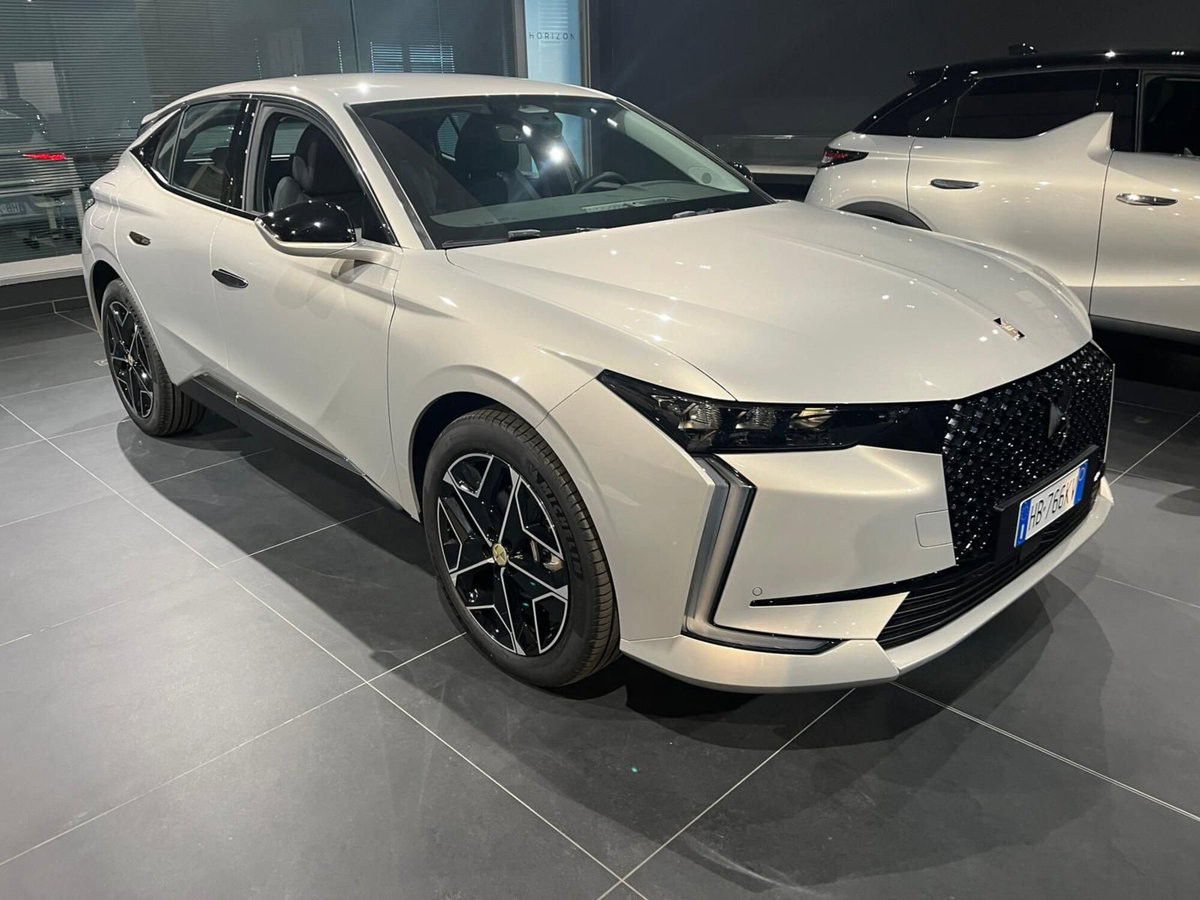 Ds DS 4 1.5 bluehdi Edition France 130cv auto (2)