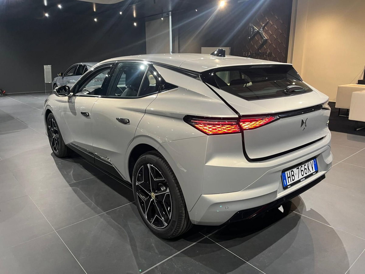 Ds DS 4 1.5 bluehdi Pallas 130cv auto (6)