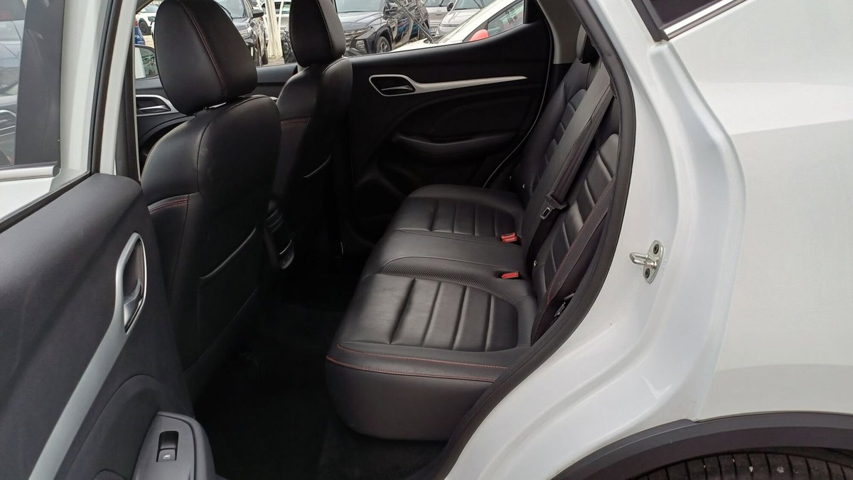Mg ZS ZS 1.0 Luxury auto (9)