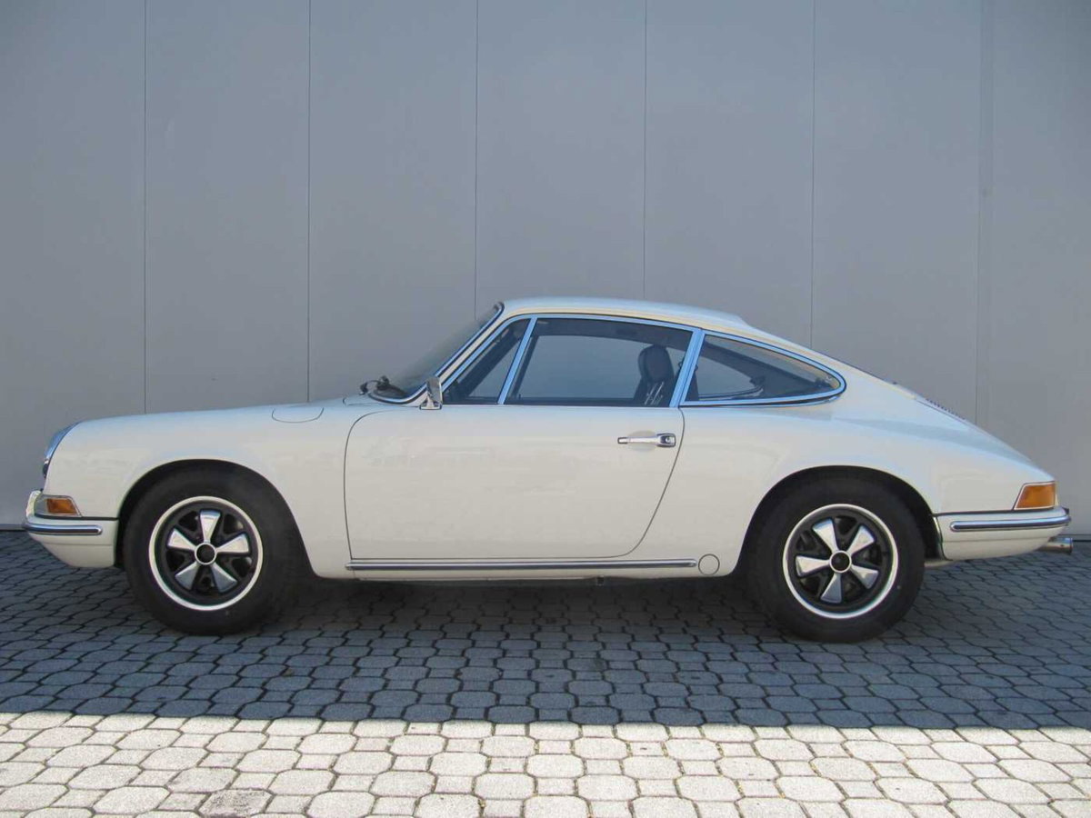 Porsche 911 Coupé Coupe 3.0 Carrera T (2)