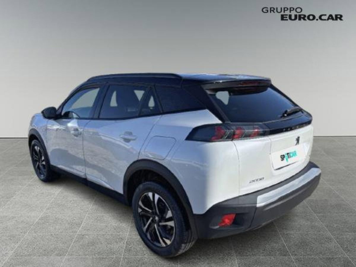 Peugeot 2008 BlueHDi 130 S&S EAT8 GT Pack (4)